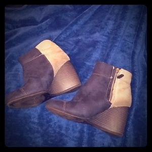 🎁4/$20🎁Super cute booties